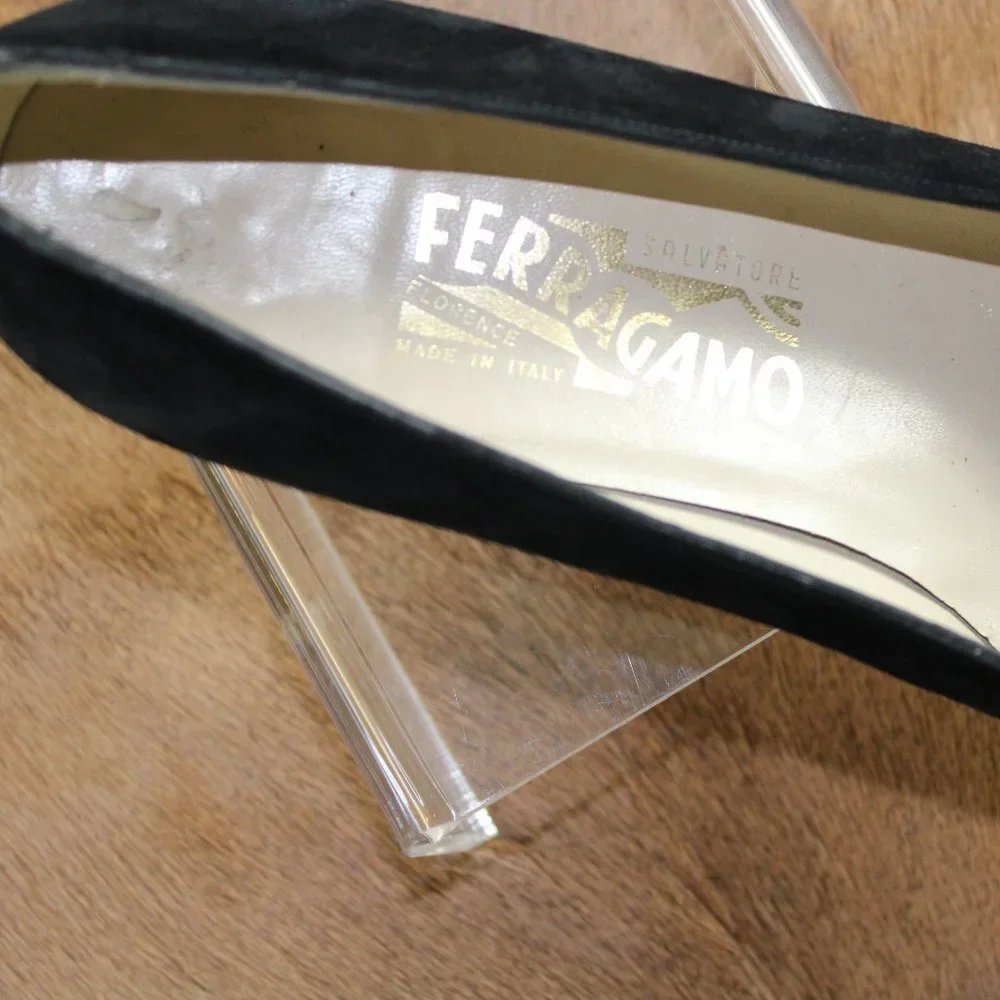 Salvatore Ferragamo Black Suede Classic Pump, Made in Italy Size 10.5